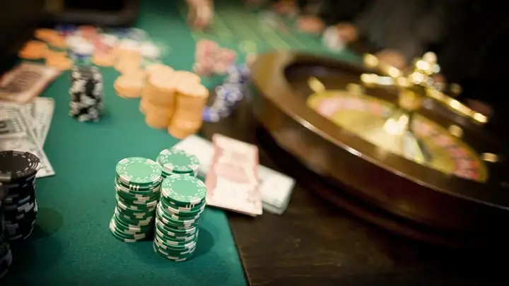Stoły do zabawy w kasyno - Zobacz atrakcje kasynowe