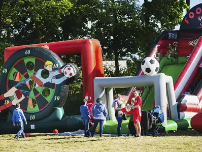 Organizacja imprez tematycznych, tematyczne parki atrakcji